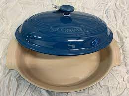 Latest arrivals, exclusive offers, cooking & dining sets, utensils and perfect gifts. Brand New Le Creuset Stoneware Oval 1 8qt Casserole Dish With Lid Hard To Find Color Measures 32 Le Creuset Stoneware Casserole Dishes Le Creuset Cookware