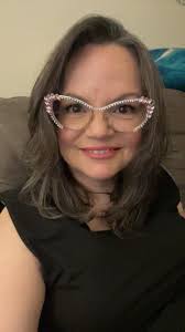 Really you are more no like you her old 😂😂 you are looking great  grandmother with patrick..no have jewels