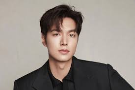 Qdcwlwli7z50km Lee min ho is a south korean actor, singer, and model best known for his leading role in boys over flowers.in his second year. 2