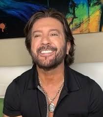 Bobby Larios Esperando En Master Chef