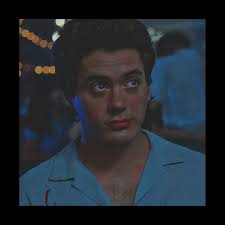 Happy birthday to the best and only Robert. Love you ❤️🎊