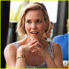 Dua Lipa Grabs Lunch with Boyfriend Anwar Hadid & His Mom Yolanda in NYC:  Photo 4628817