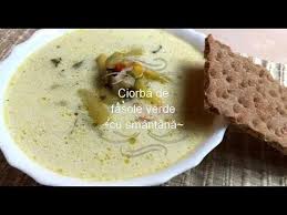 Daca va place ciorba cu mai multe legume, scoateti doar afumatura fiarta si o desprindeti de pe os, taind bucatele. Ciorba De Fasole Verde Cu Smantana Youtube