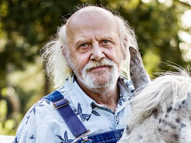 De wedergeboorte van Carry Goossens (65): 'Woonde ik in Hollywood, dan was  ik nu rijk' | Humo: The Wild Site