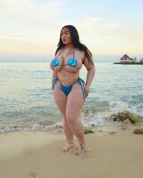 OnlyFans model evie_spice - pornpic.com