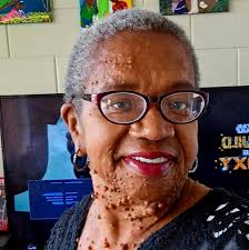 Amy's Wedding Plans and Siblings' Reactions to Her Venue Choice