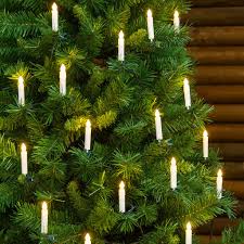 Et des guirlandes pour la déco du sapin de noël et celle de la maison, entre nous, c'est une bonne idée d'autant que les idées de guirlandes à faire déco lumineuse qui a dit que les ampoules ne pouvaient pas être déco ? Guirlande Decoree 11 4 M 20 Bougies Pour Sapin De Noel Avec Pince Led Blanc Chaud Guirlandes Lumineuses Decorees