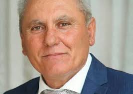 «πραγματικά διεστραμμένη προσέγγιση να θέλουμε να εμβολιάσουμε τα παιδιά»: Nikos Koybelas 8a Mas Fane Ta Skylia Ston Ampelwna Paidis Com