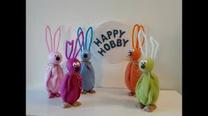 Stehender Hase Osterhase Aus Fleecedecke Pfeifenreiniger Und Korken D Pfeifenreiniger Hase Nahen Osterhase