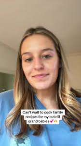 Janie Salmon (@watch_me_jaenae)