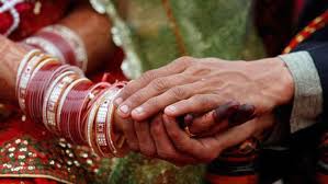 A gap of 3 years or less, the holy grail that both couples and their parents seem to prefer, is probably the ideal age difference for marriage. Age Difference In Marriage India Child Marriage Has Been An Issue In India For A Long Time Which Has Been Hard To Fight Because Of Its Root In Traditional Cultural And