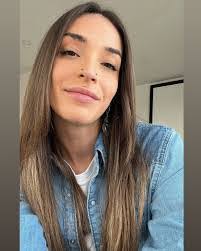 Vicky Bournival's Instagram, Twitter & Facebook