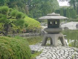 Bild Statue Im Japanischen Garten Zu Freizeitpark Rheinaue In Bonn
