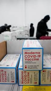 Moderna is currently negotiating the supply of the vaccine with the european commission. Inside The First Chaotic Days Of The Effort To Vaccinate America