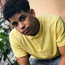 Frank Adrian's Instagram, Twitter & Facebook