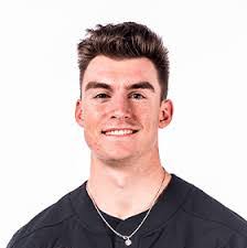 Jerry Barringer's Instagram, Twitter & Facebook