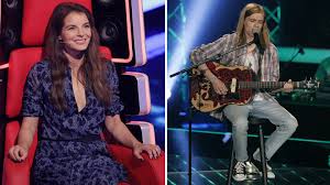 Nice to look at, but not so nice when you have to shovel again in the morning. The Voice Of Germany Yvonne Catterfeld Holt Kandidaten Zuruck Stern De