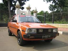 Toyota corolla ke70 (lebih dikenal sebagai dx) merupakan salah satu mobil sedan klasik jdm yang diminati, karena ketangguhan mesin serta sasis yang ringan. Referensi Modif Corolla Dx 2 Dx0078