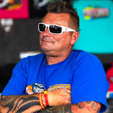 Perfection. No notes. Thats as Diamond Jim certified as it gets. 1952  Diamond T with a chopped down Spartan Mobile home used as a circus hauler. 