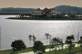 Download dan streaming kampung kuala lambat5 full album terlengkap. Kampung Kuala Lambat Download Drama 0 Minutes Produced
