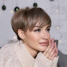 40 Beautiful Short Hairstyles for January 2021