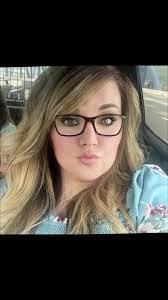 Amber Shelley's Instagram, Twitter & Facebook