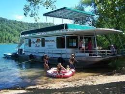 Houseboat rental on dale hollow lake at sunset marina offers three convenient sizes of houseboats from which to choose. Dale Hollow Lake Houseboat Vacation Houseboat Rentals Houseboating