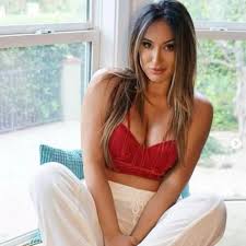 Boxing reporter Michelle Joy Phelps sick of fans asking for nudes on  OnlyFans - Daily Star