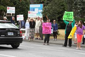 The latest victoria breaking news, comment and analysis from the age covering melbourne and around the state. Victoria Needs A Neighbourhood Ombudsperson To Work On Their Behalf Saanich News