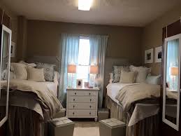 And because the students at ole miss are apparently pretty competitive when it comes to dorm room decor, lindy and abby knew they had to do something outrageous. Ole Miss Crosby Dorm Room Ole Miss Dorm Rooms Dorm Room Diy Dorm Room