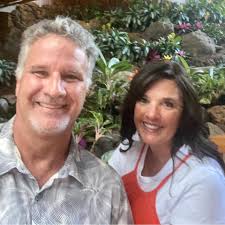 Elopement beach wedding ideas for small ceremonies