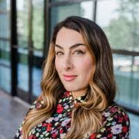 Jackie Geisel's Instagram, Twitter & Facebook