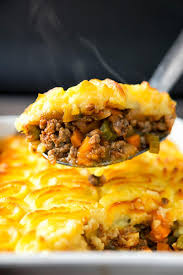 Classic Lamb Shepherds Pie Recipe In 2020 Lamb Pie Recipes Shepherds Pie Food