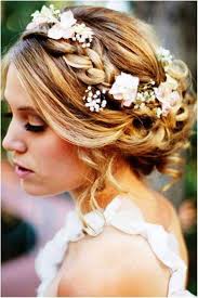 Iniziamo ora con una carrellata di capelli medi. Acconciature Da Sposa Per Capelli Medi Foto 6 40 Nanopress Donna
