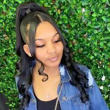 Ebony Kemp's Instagram, Twitter & Facebook