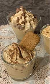 Ecco una ricetta velocissima per servire in tavola una piccola golosità realizzata con solo tre ingredienti, acqua, zucchero e caffè, senza aggiunta di latte o uova. Caffe Espresso 2 0 Crema Di Caffe All Acqua Dolce Per Amore Ricette Di Cucina Cibo Ricette