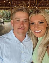 Crystal Dolan's Instagram, Twitter & Facebook