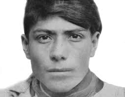 Restaurados Projects :: Photos, videos, logos, illustrations and branding  :: Behance