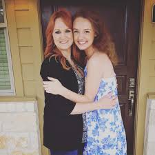 Ree drummond is celebrating her daughter, alex drummond 's engagement to longtime beau mauricio scott. Ree Drummond S Daughter Alex Found The Perfect Wedding Gown