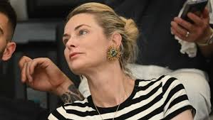 Livajina Iris javila se nakon vijesti kojom je sve šokirao, imala je što  reći, pa je uputila znakovitu poruku!