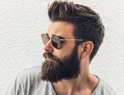 Avere una barba lunga è infatti un impegno non da poco ed essa richiede molte attenzioni e giuste cose da fare per per approfondire vi consigliamo la lettura dell'articolo:come curare la barba lunga. Barba Lunga 10 Esempi Barba E Capelli Alla Moda Da Instagram