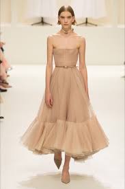 Visualizza altre idee su moda, abiti, dior. Pin Su Outfits