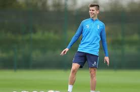 Juan marcos foyth (born 12 january 1998) is an argentine professional footballer player who plays as defender for la liga side villarreal, on loan from premier league club tottenham hotspur, and the argentina national football team. Juan Foyth Of Tottenham Hotspur To Be In Argentina Team Mundo Albiceleste
