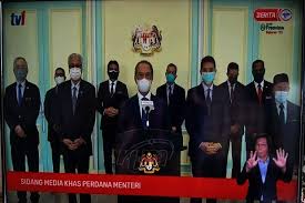 Malaysia's prime minister muhyiddin yassin will resign on monday, news portal malaysiakini reported, citing a cabinet minister. Prime Minister Muhyiddin S Fortress Rejects Lengser Will The King Of Malaysia Appoint A New Prime Minister