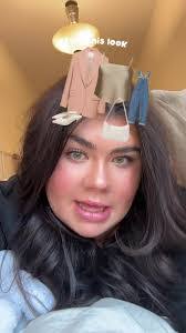 Hannah Dewitt's Instagram, Twitter & Facebook