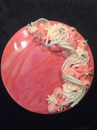Entremets Pamplemousse Rose Et Chocolat Blanc Chocolat Blanc Fraise Au Chocolat Desserts Fantaisie