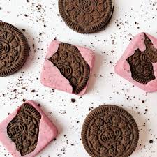 Cookies And Cream Oreo Chocolate Madame Choklad Chocolate Photos Cookies And Cream Chocolate