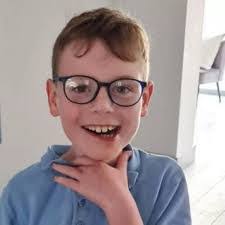 Alex Foley's Instagram, Twitter & Facebook