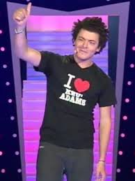 On n'demande qu'à en rire, abrégé ondarnote 1, est une émission de divertissement créée par laurent ruquier, visant à découvrir les nouveaux talents de chaque lundi soir du 27 janvier 2014 au 30 juin 2014 , des représentations quotidiennes nommées « on n'demande qu'à en rire… sur scène. Kev Adams On N Demande Qu A En Rire Home Facebook