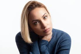 Anna Coll's Instagram, Twitter & Facebook